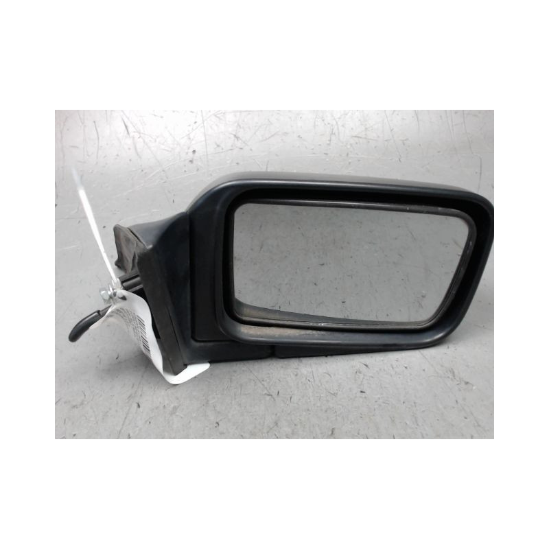 RETROVISEUR EXTERIEUR DROIT NISSAN SUNNY 87-91