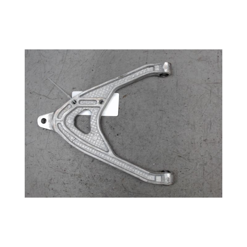 TRIANGLE INFERIEUR AVANT GAUCHE AIXAM S10