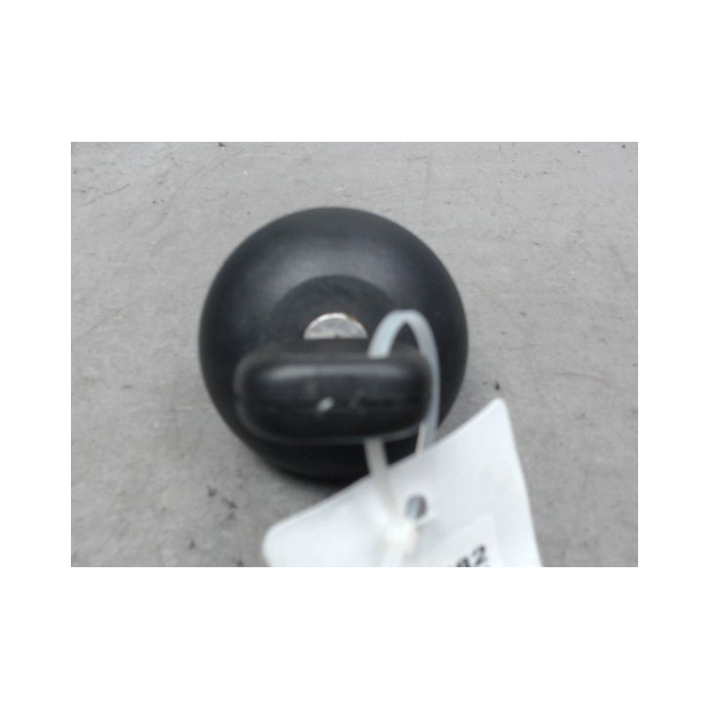 BOUCHON RESERVOIR A CARBURANT RENAULT CLIO