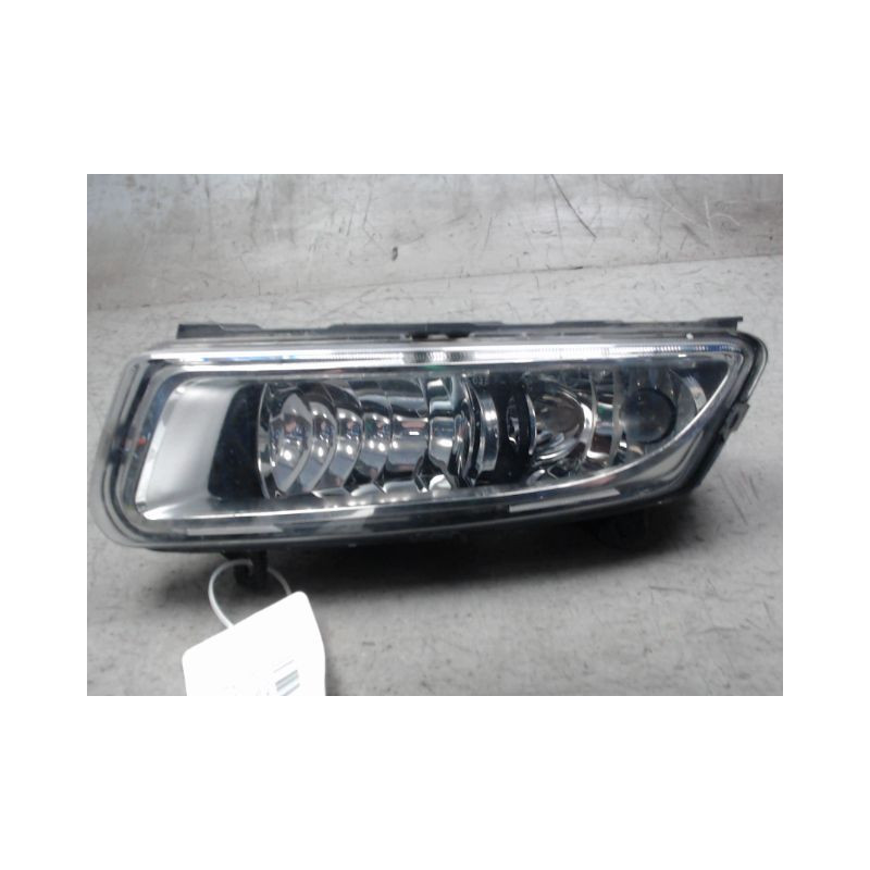 PHARE ANTIBROUILLARD AVANT GAUCHE VOLKSWAGEN POLO 2009-