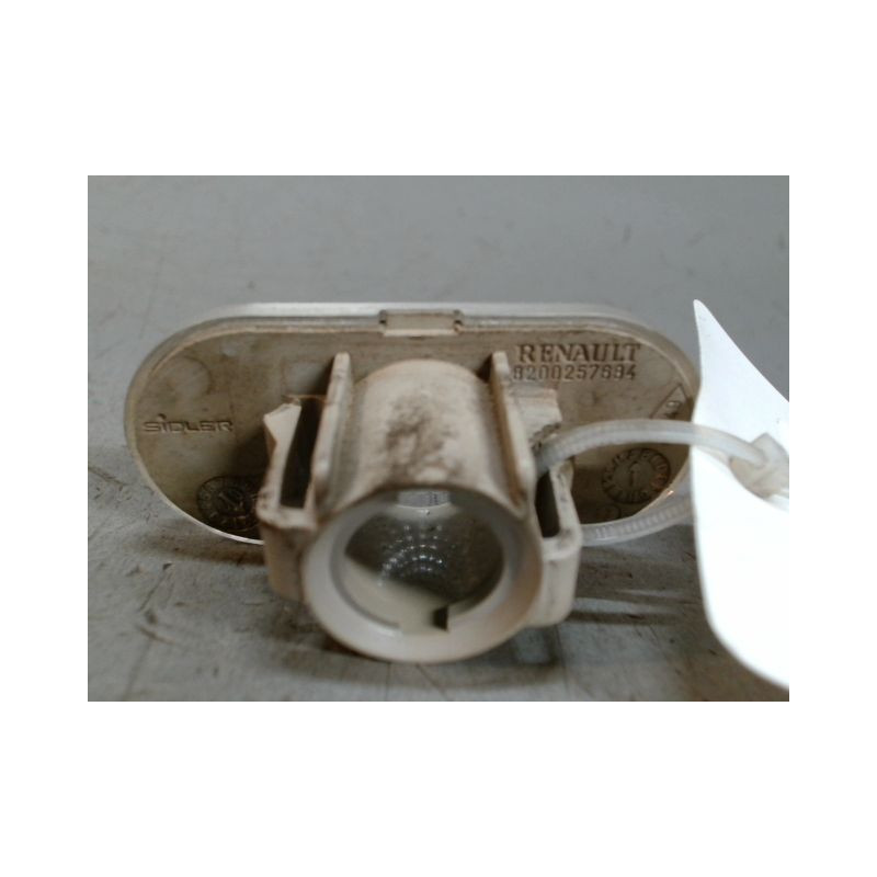 REPETITEUR AILE GAUCHE RENAULT TWINGO 2 2007-