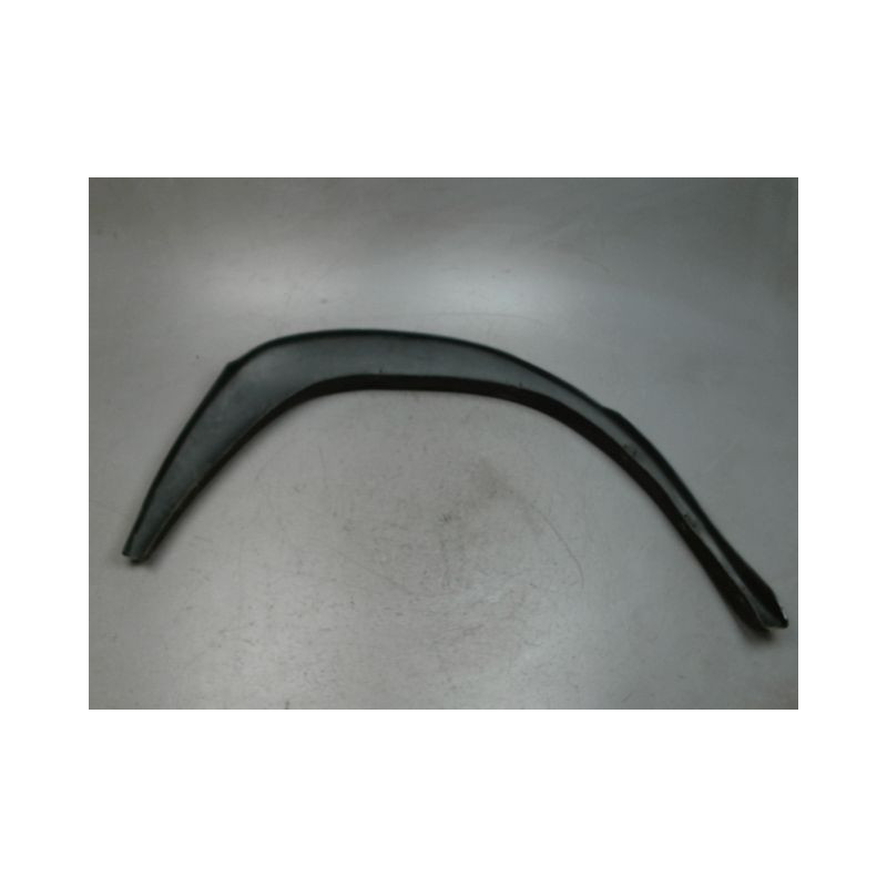 ELARGISSEUR AILE ARRIERE DROIT TOYOTA RAV4 -97