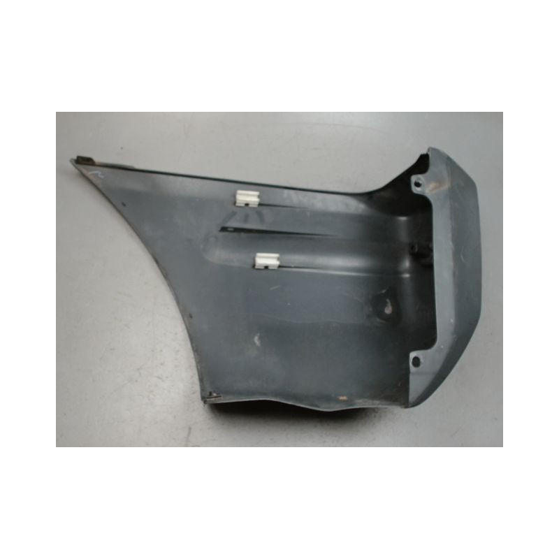 CROSSE ARRIERE DROIT TOYOTA RAV4 -97