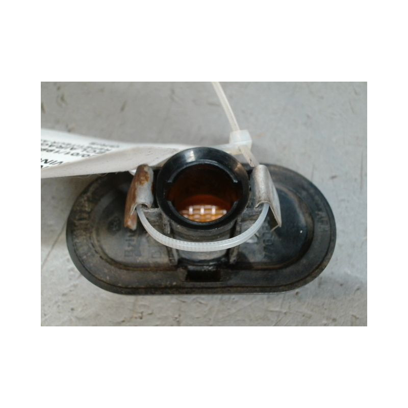 REPETITEUR AILE GAUCHE RENAULT TWINGO 93-98
