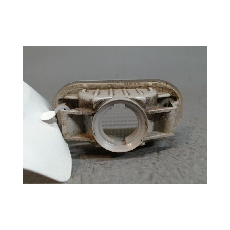 REPETITEUR AILE GAUCHE NISSAN MICRA