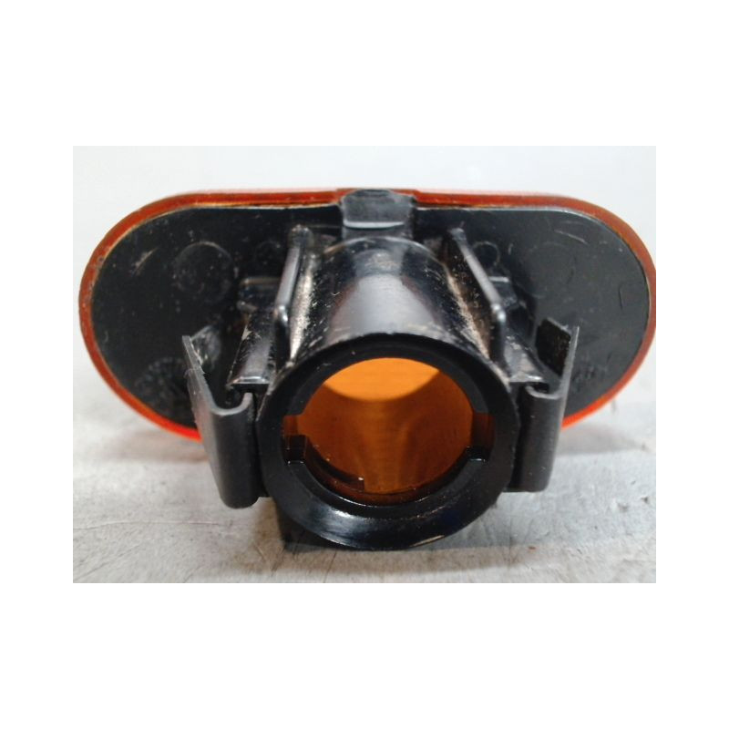 REPETITEUR AILE DROIT RENAULT MEGANE