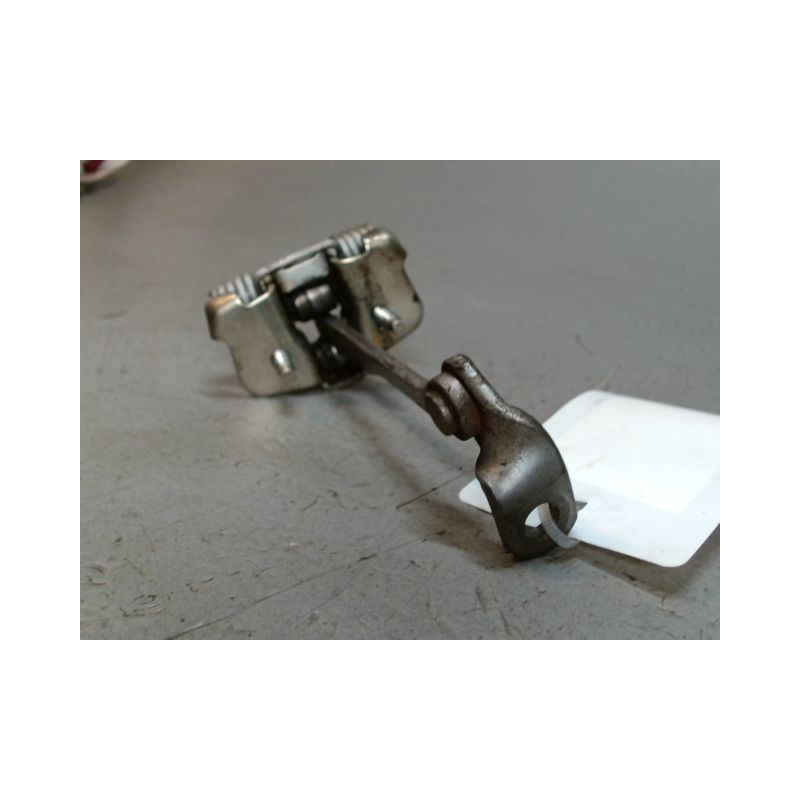 TIRANT PORTE AVANT GAUCHE DACIA SANDERO 2008-