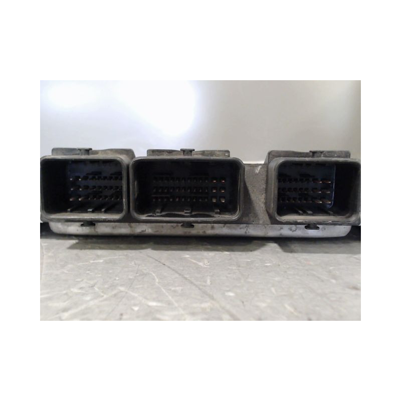 CALCULATEUR MOTEUR CITROEN XSARA PICASSO