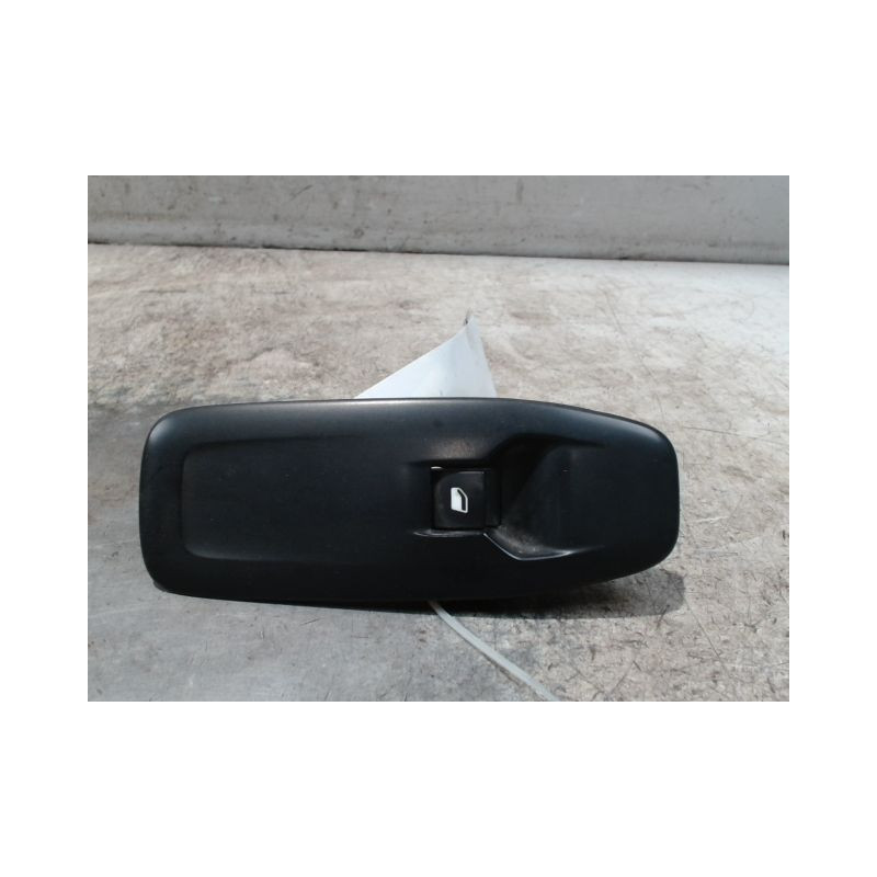 COMMANDE LEVE-GLACE PORTE AVD PEUGEOT 208