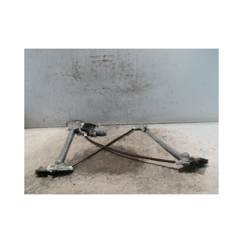 MECANISME+MOTEUR LEVE-GLACE AVANT GAUCHE M.G. ZT