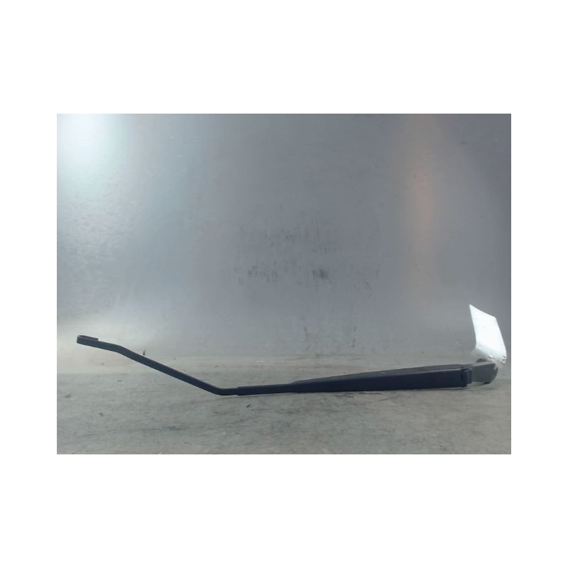 BRAS ESSUIE-GLACE AVANT DROIT SUZUKI IGNIS 03-