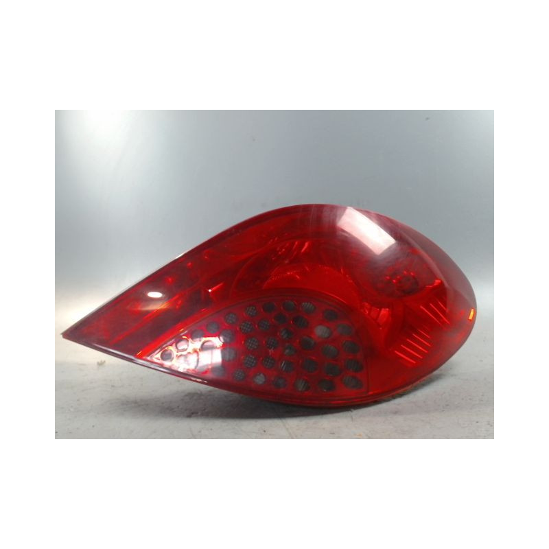 FEU ARRIERE DROIT PEUGEOT 207 3P