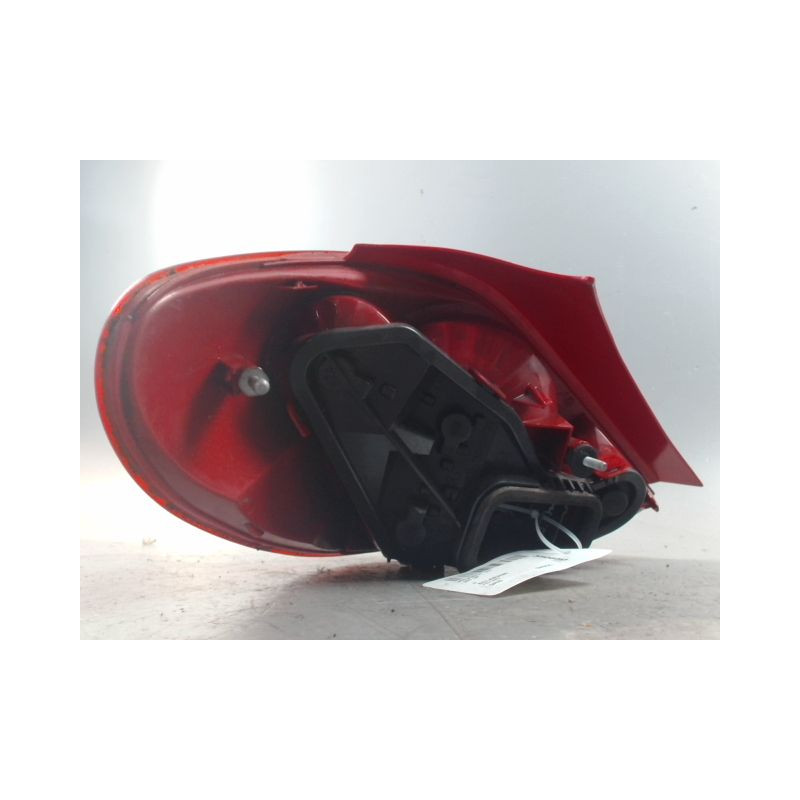 FEU ARRIERE DROIT PEUGEOT 207 3P