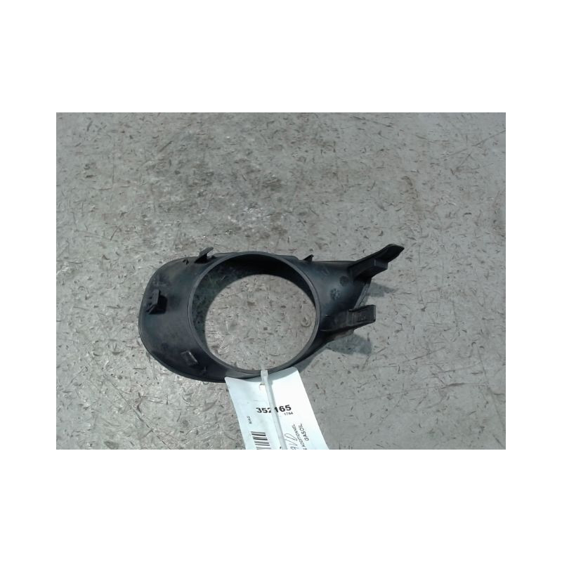 OBTURATEUR PHARE ADDITIONNEL PARE-CHOC AVD TOYOTA YARIS 2005-