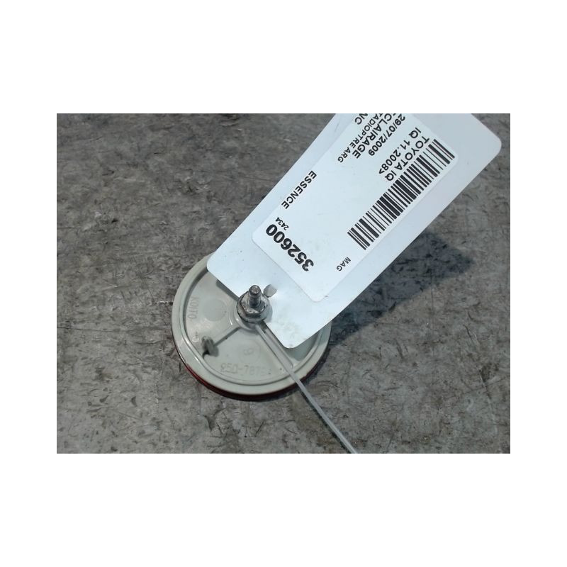 CATADIOPTRE ARG TOYOTA IQ 2008-