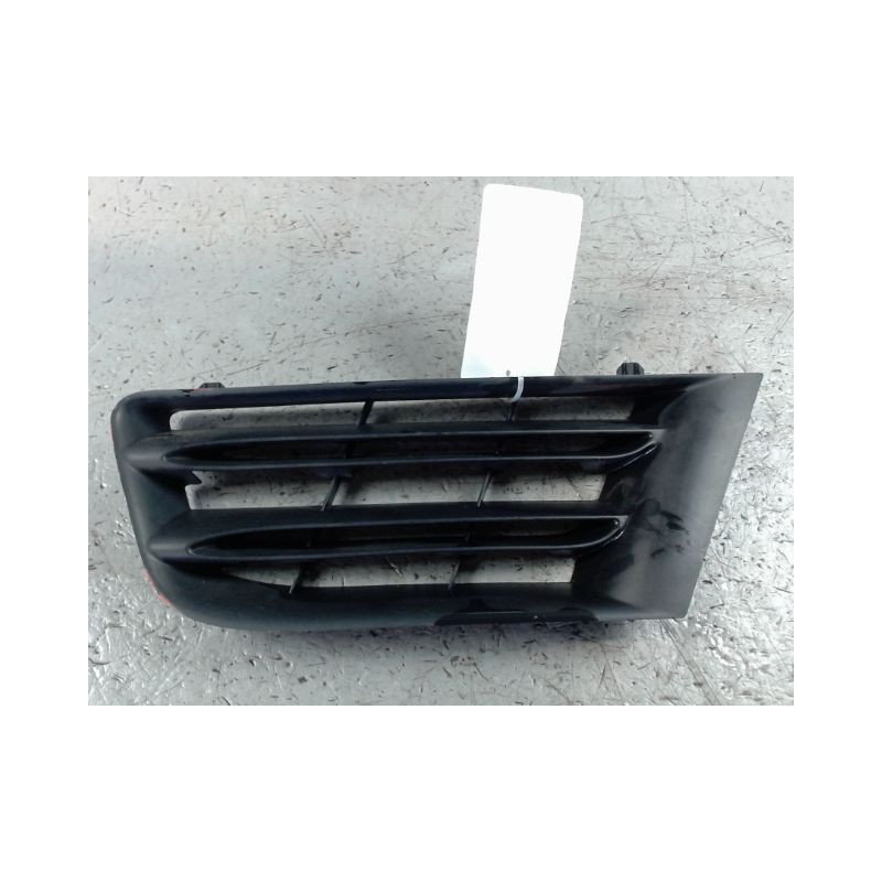 GRILLE CALANDRE GAUCHE RENAULT SCENIC II PH2 2006-