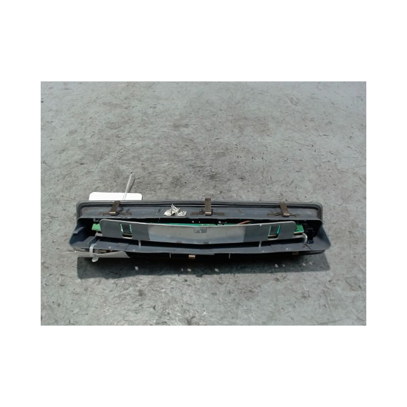 FEUX STOP SUPPLEMENTAIRE OPEL ZAFIRA