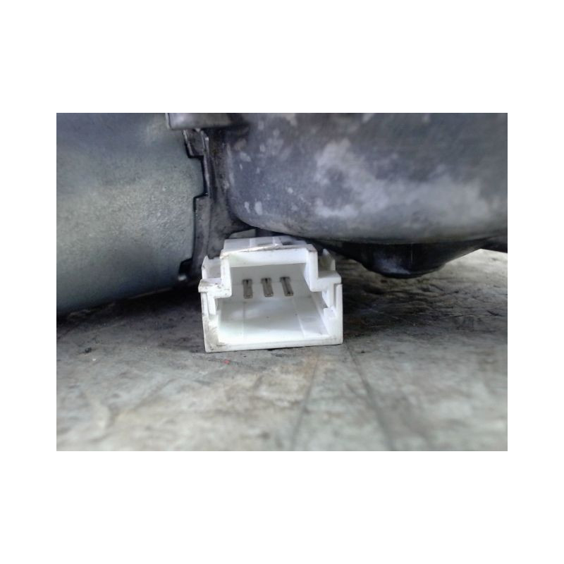 MOTEUR ESSUIE-GLACE ARRIERE RENAULT TRAFIC