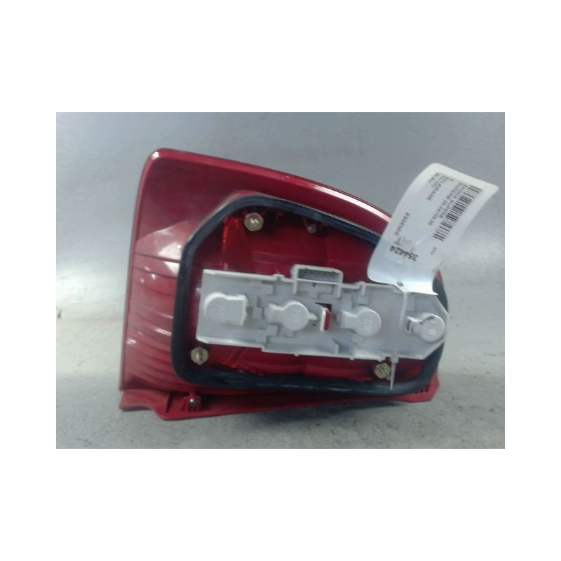 FEU ARRIERE DROIT SKODA SUPERB 04-08