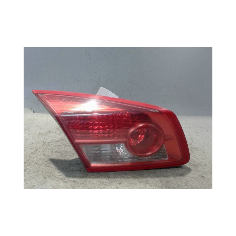 FEU ARRIERE INTERIEUR GAUCHE RENAULT VELSATIS