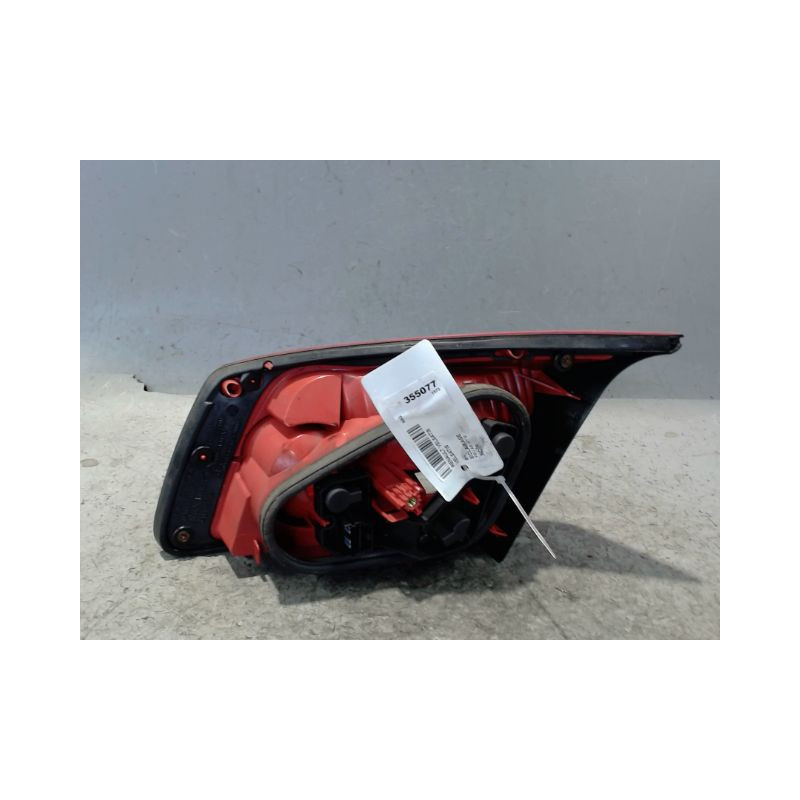 FEU ARRIERE INTERIEUR GAUCHE RENAULT VELSATIS