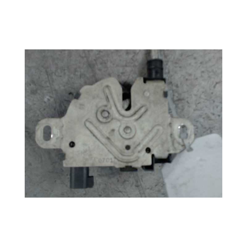 SERRURE CAPOT FORD FOCUS 2008-