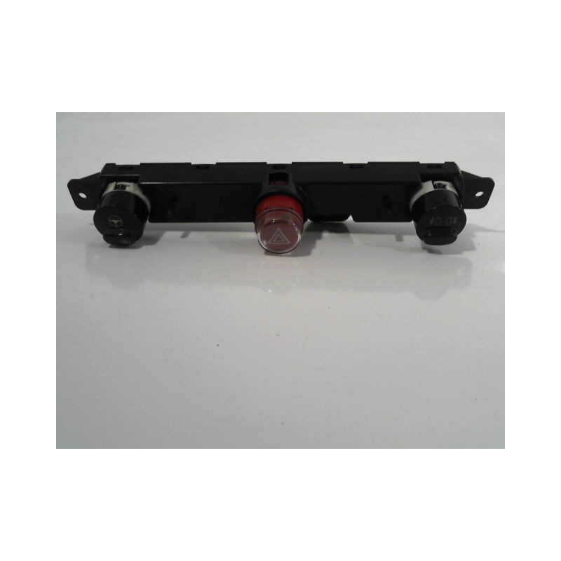 BOUTON DE WARNING FIAT 500 2007-
