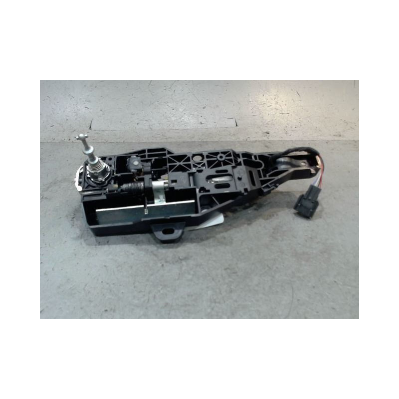 POIGNEE EXTERIEURE PORTE AVANT GAUCHE RENAULT CAPTUR