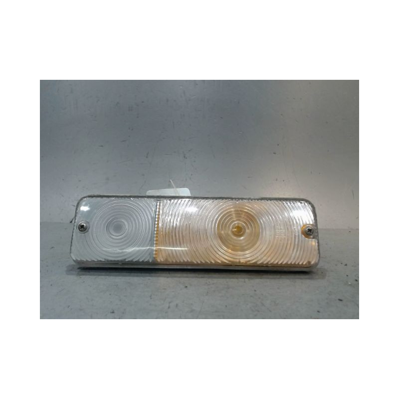 CLIGNOTANT DROIT PEUGEOT 104