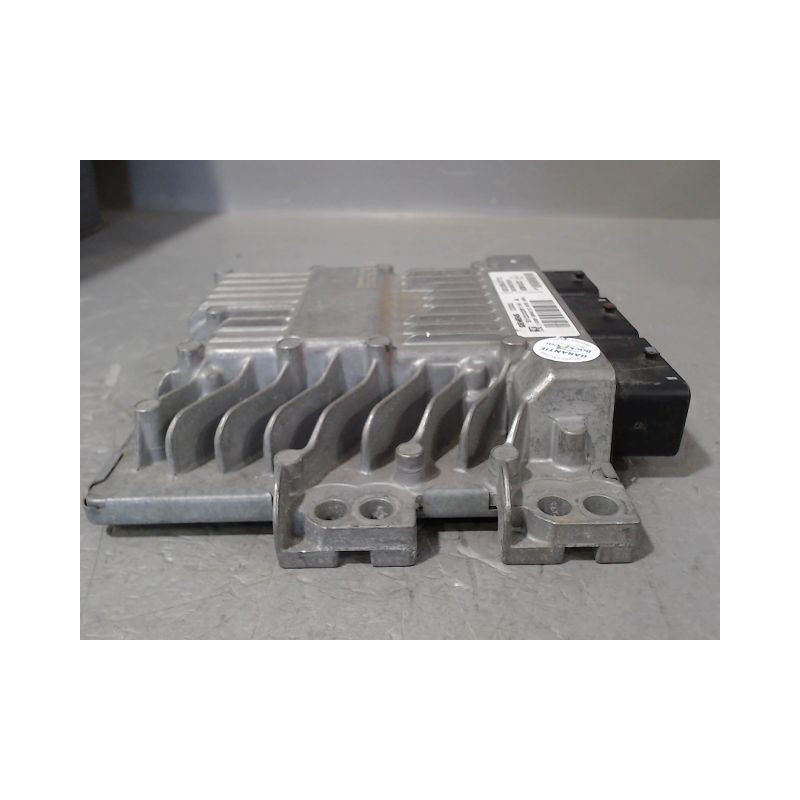 CALCULATEUR MOTEUR RENAULT SCENIC MONOSP. II Phase 2 2006-2009