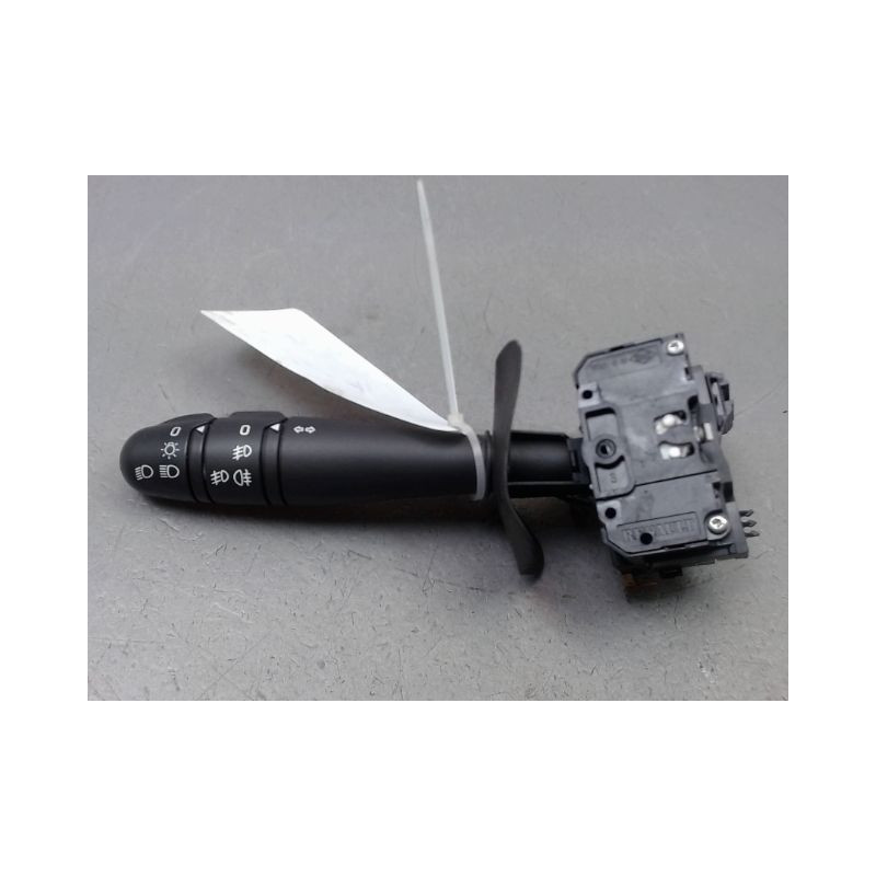 COMMANDE ECLAIRAGE RENAULT CLIO CAMPUS II Phase 1 2006-2009