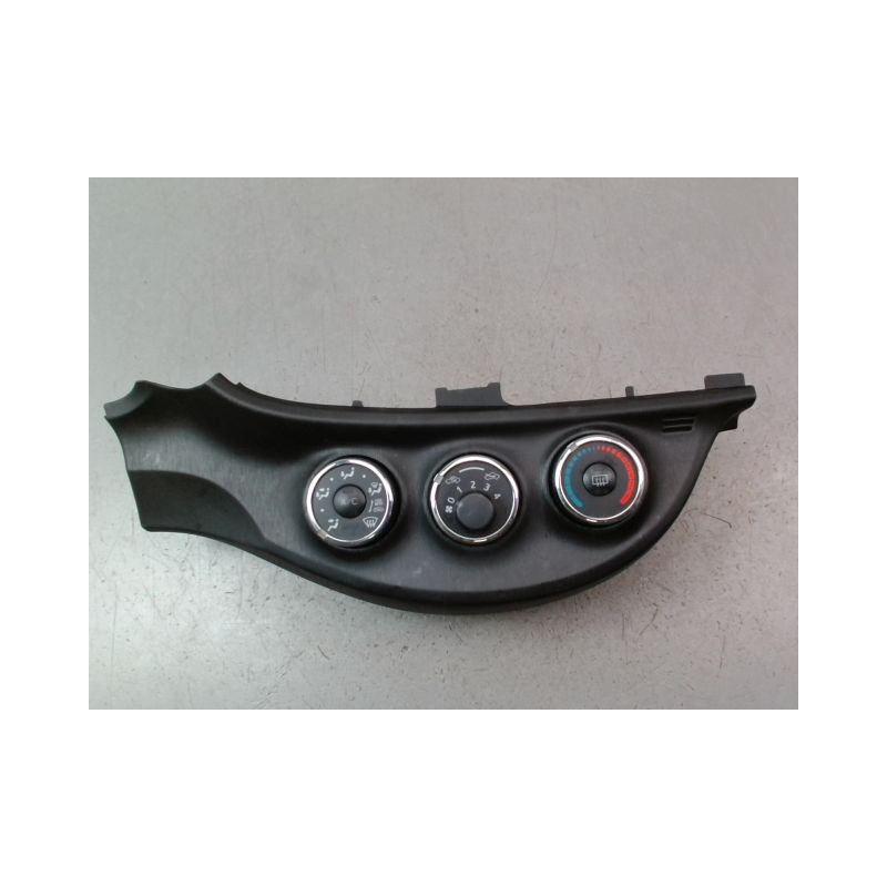 COMMANDE DE CHAUFFAGE TOYOTA YARIS II 2010-