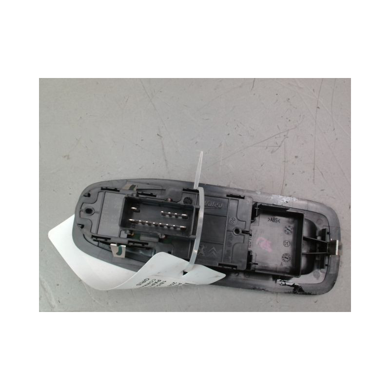 COMMANDE LEVE-GLACE PORTE AVG PEUGEOT 208 Phase 1 2012-...
