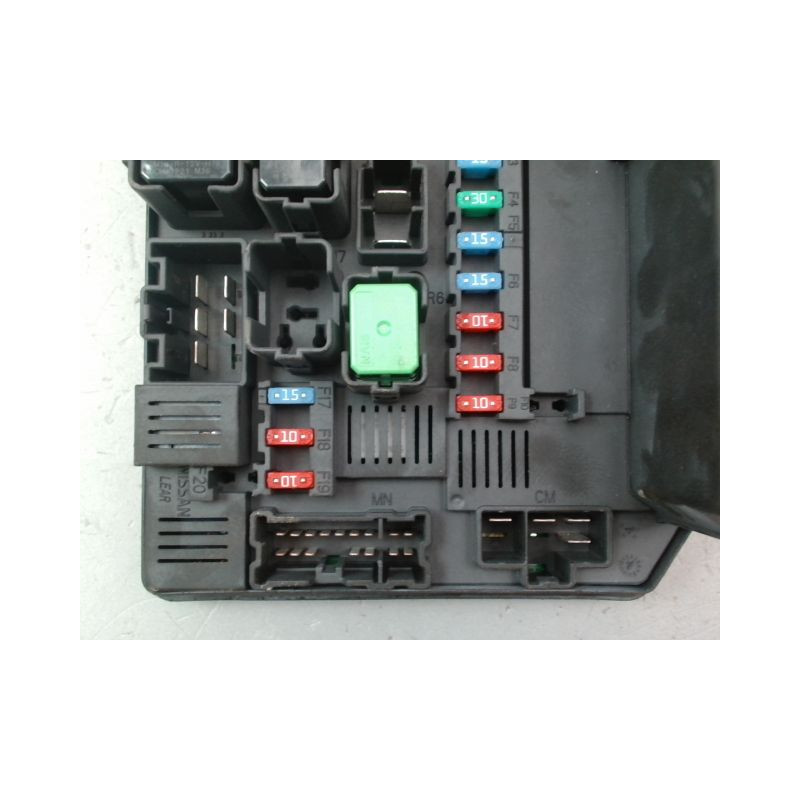 BOITE A FUSIBLES NISSAN QASHQAI +2 I Phase 2 LONG 2010-2014