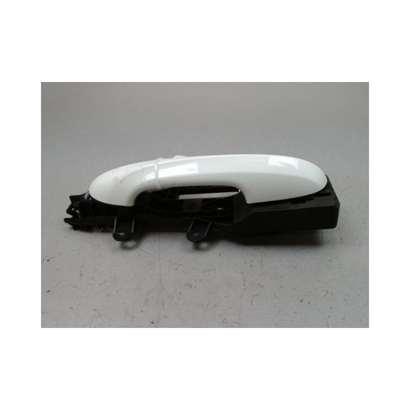 POIGNEE EXTERIEURE PORTE ARRIERE GAUCHE M.G. MG4