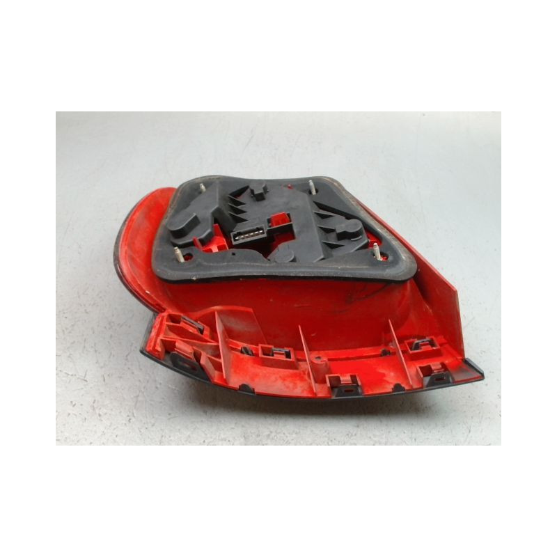 FEU ARRIERE DROIT AUDI A4 BERL. I Phase 1 (8D) 1995-1999