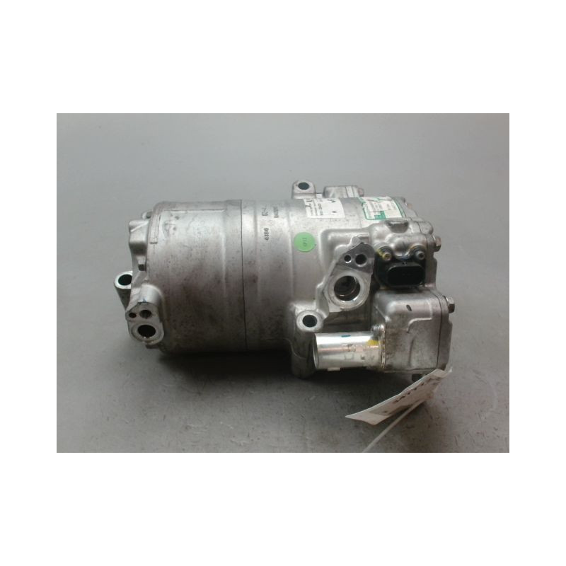 COMPRESSEUR AIR CONDITIONNE M.G. EHS