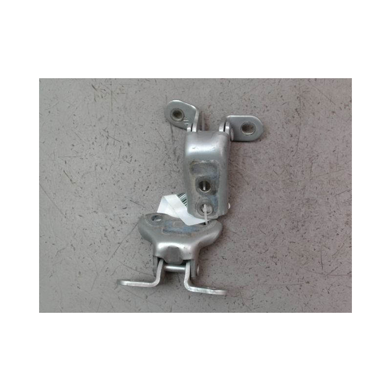 CHARNIÈRE PORTE AVD TOYOTA VERSO 2010-