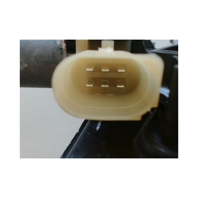 MECANISME+MOTEUR LEVE-GLACE AVANT DROIT B.M.W. X2