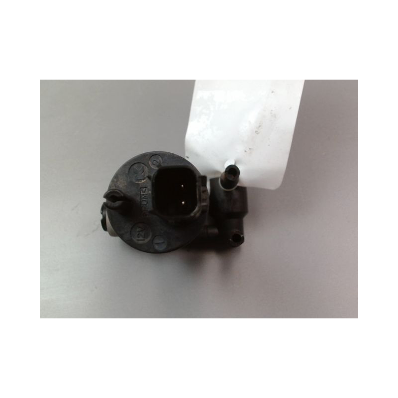 POMPE LAVE-GLACE AVANT FORD FIESTA VI Phase 1 2008-2012