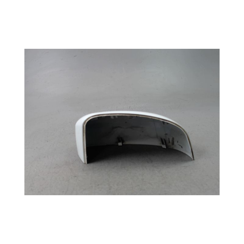 CARENAGE RETROVISEUR EXTERIEUR DROIT FORD FOCUS SW II Phase 2 2008-2010