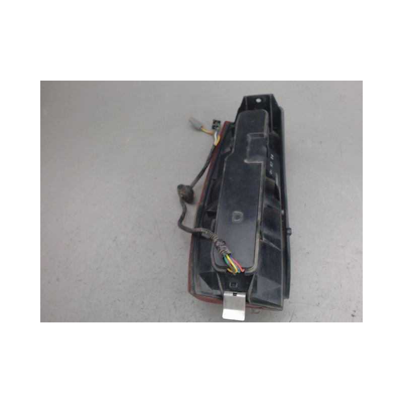 FEU ARRIERE DROIT PEUGEOT 305