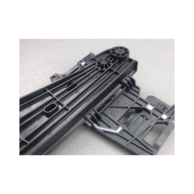 MECANISME LEVE-GLACE ARRIERE DROIT CITROEN E-C4