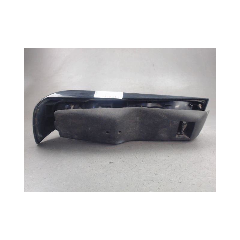 FEU ARRIERE DROIT FORD SIERRA