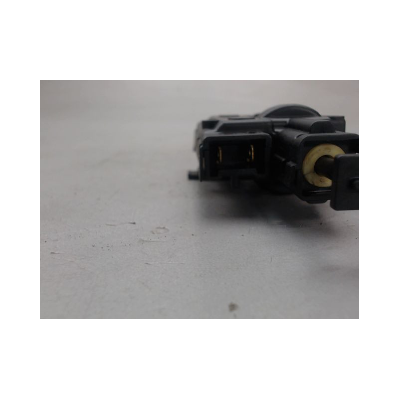 ACTIONNEUR TRAPPE CARBURANT RENAULT CLIO