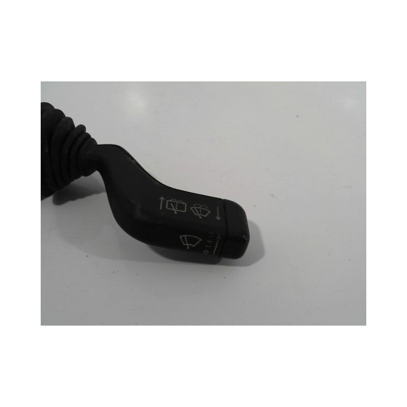 COMMANDE ESSUIE GLACE OPEL CORSA 97-2000