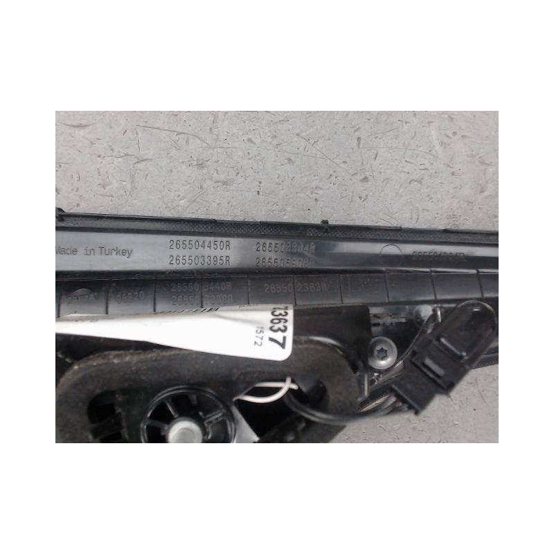 FEU ARRIERE INTERIEUR DROIT RENAULT CLIO