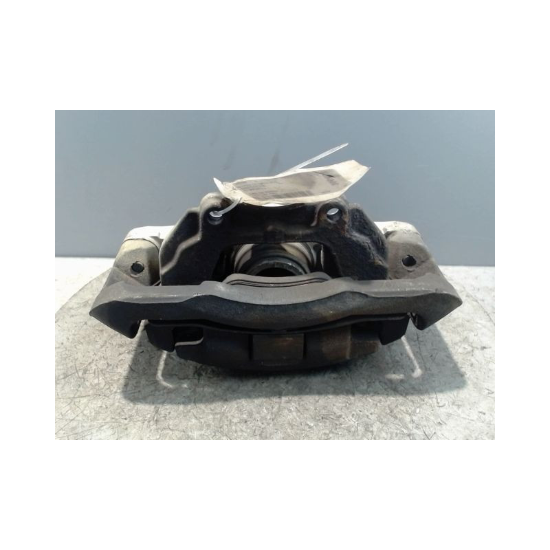ETRIER DE FREIN AVANT GAUCHE VOLVO V40 2000-