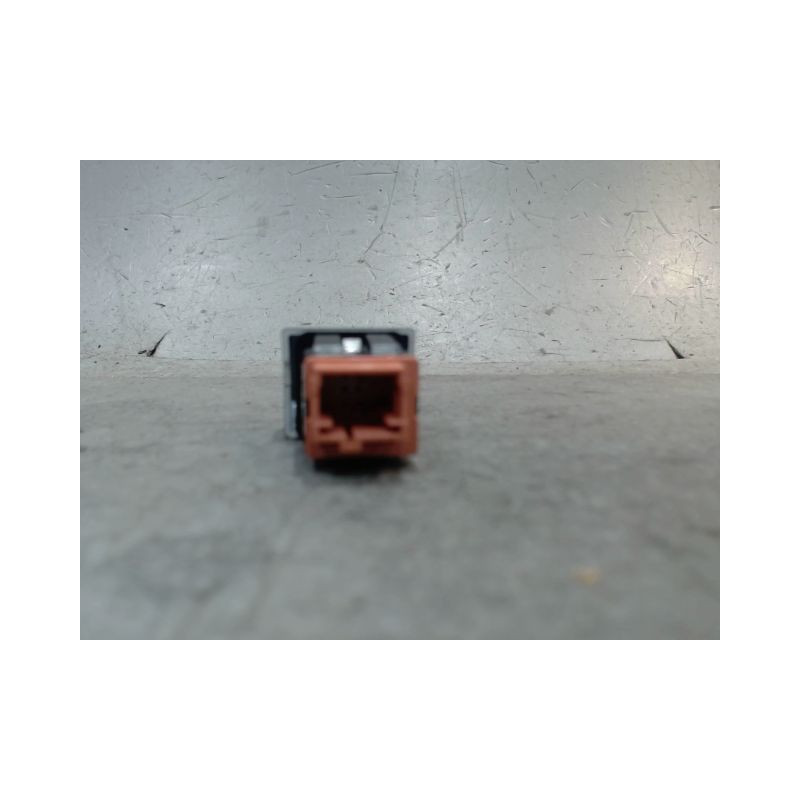 BOUTON DE WARNING CITROEN C4