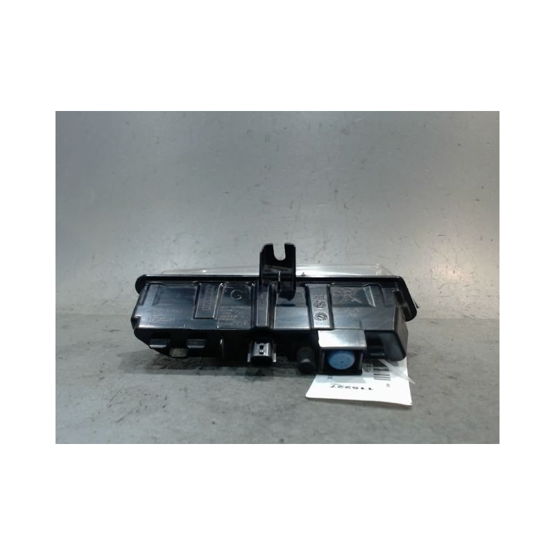 FEUX POSITION GAUCHE RENAULT CLIO